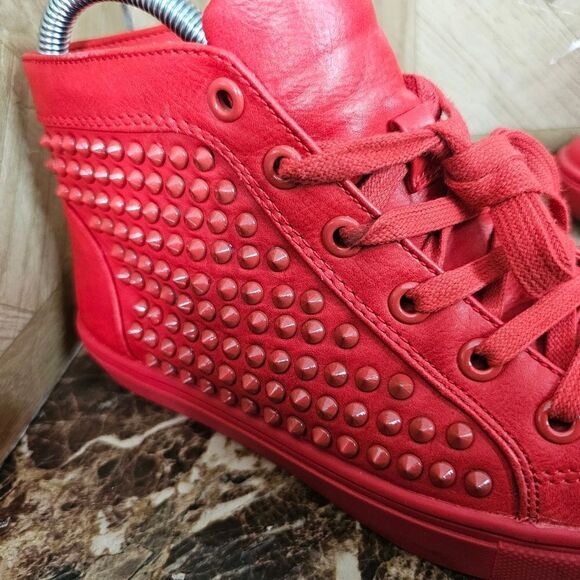 Steve Madden women's fashion hi-top red shoes size 6  594 - Picture 2 of 11